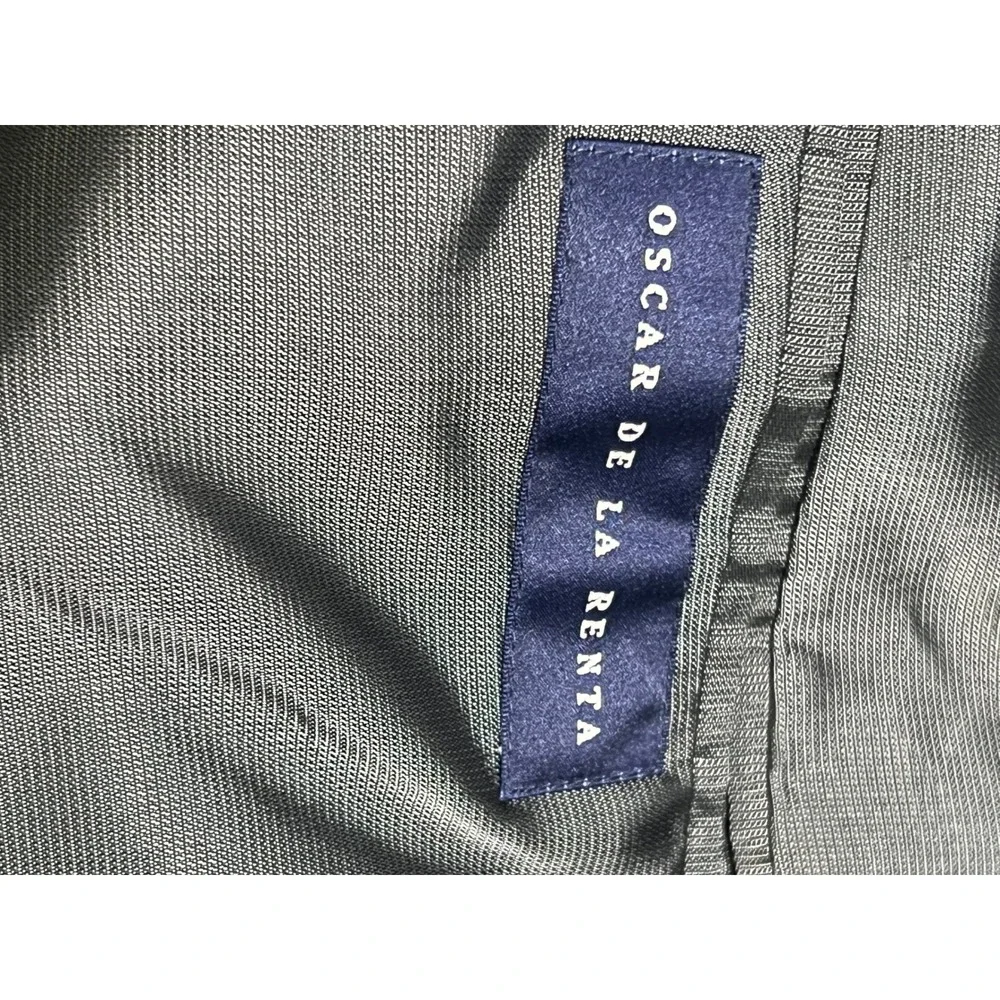 Oscar de la Renta offers wear